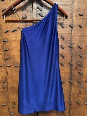 Gauge81 One-Shoulder Satin Mini Dress in Royal Blue